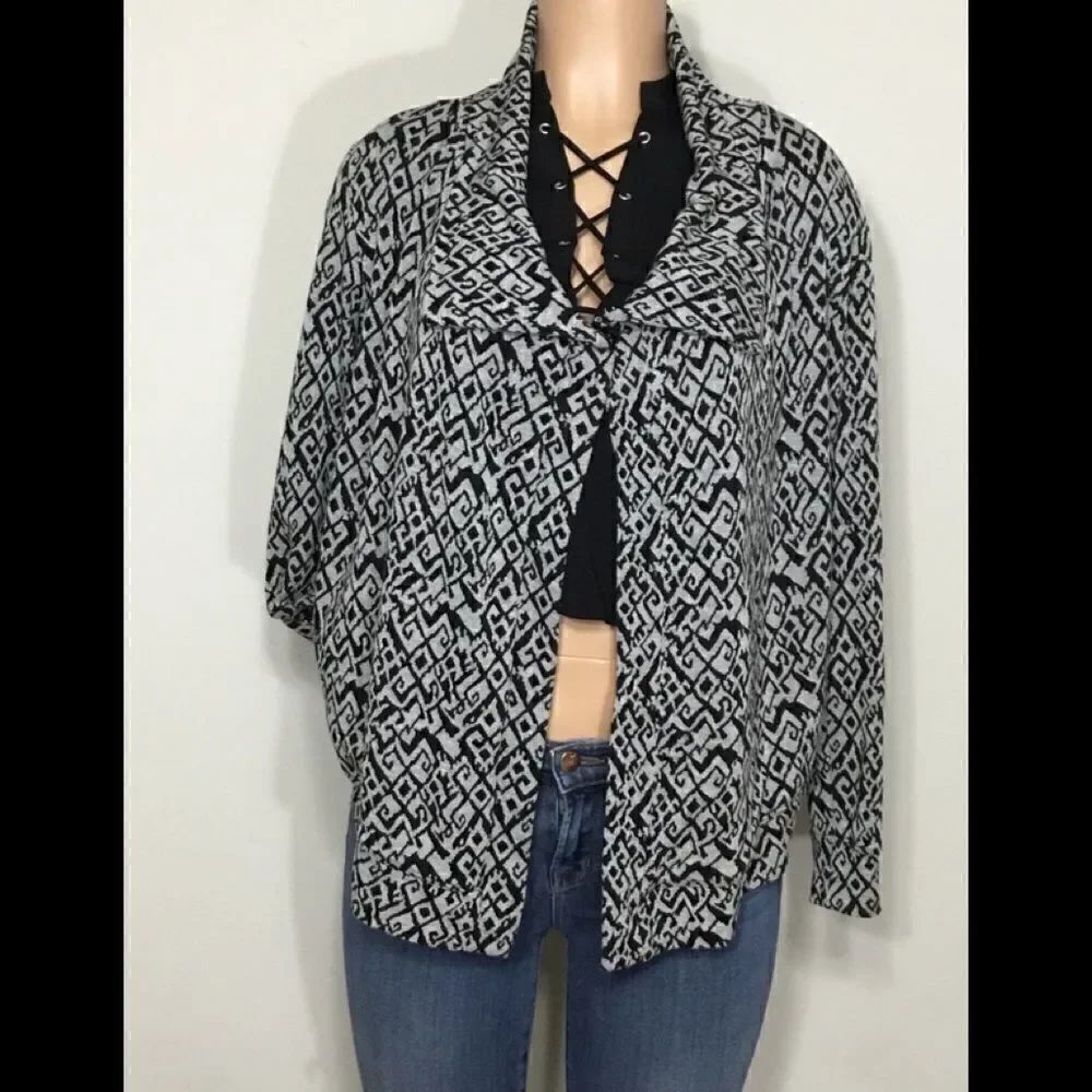 TART wrap jacket. NWOT - Picture 5 of 7